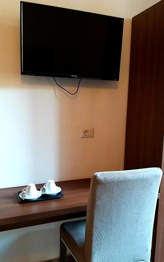 Roma My Home B&B Bagian luar foto